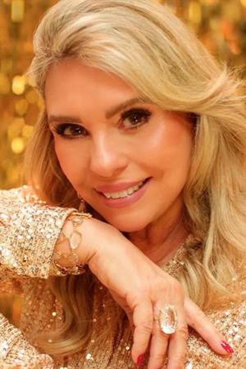 Marina de Oliveira as 