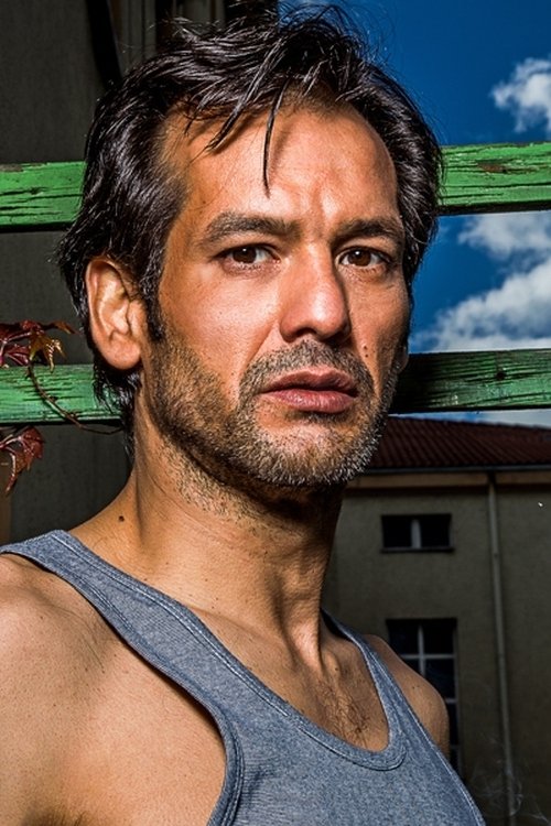 Mehmet Yilmaz as Christopher