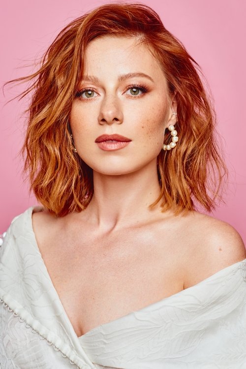 Yuliya Savicheva as Helen