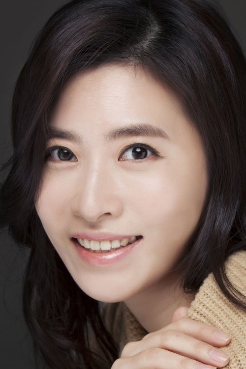 Jung Yun-shim as Mun Yeong