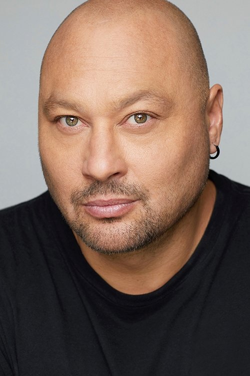 Bruce Del Castillo as Agent Minnick