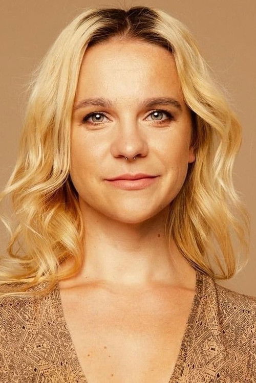 Marilyn Jurman as Ave