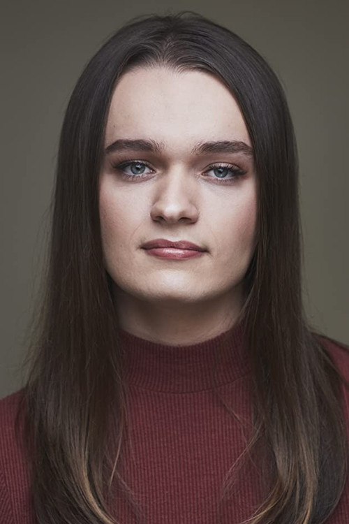 Tetra Lloyd as Miah Sanders