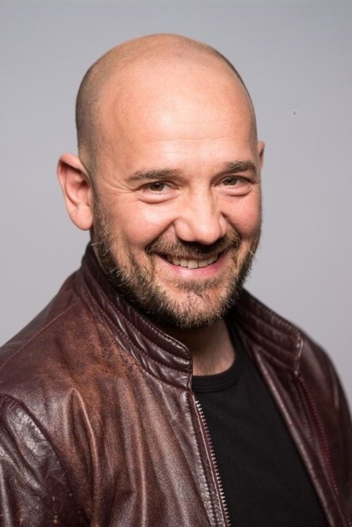 Sacha Petronijevic as Richard
