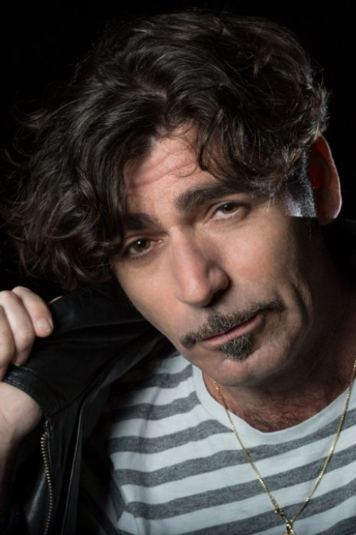 Roberto Rondelli as Armando Mansani (as Bobo Rondelli)