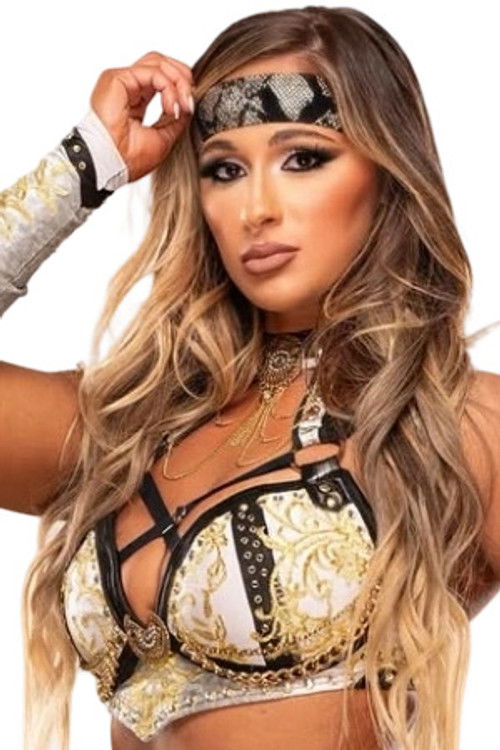 Megan Doheny as Megan Bayne