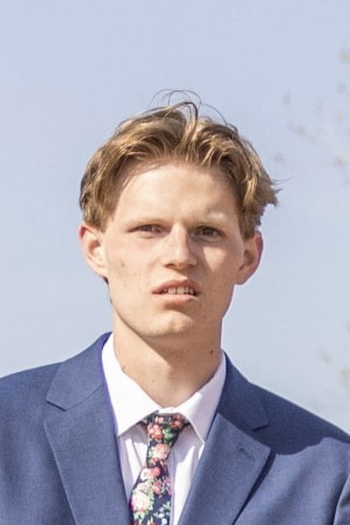 Will Thompson as Mark the Alien / Narrator