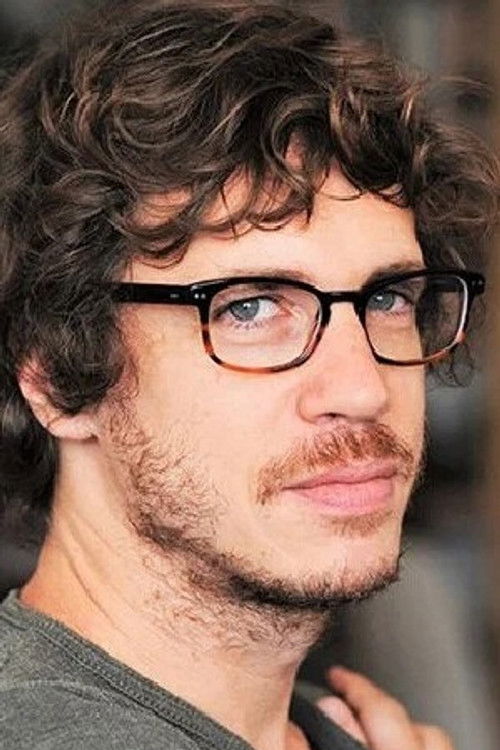 Itamar Rotschild as Yona