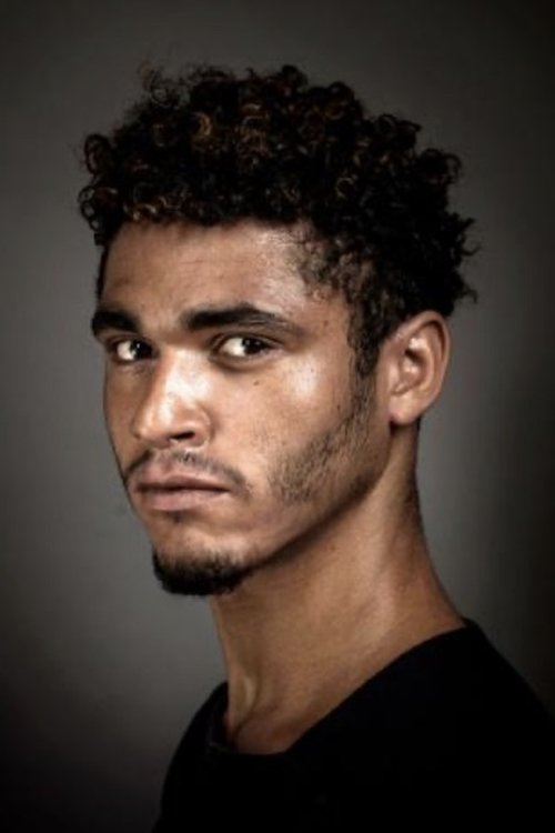 Axel Mandron as Yassine Djelli