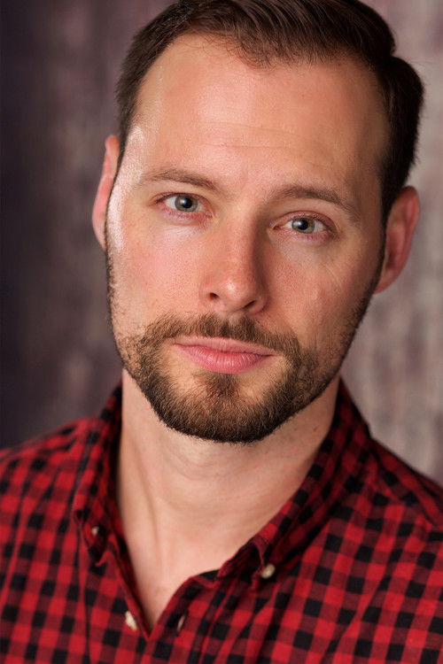 Ben Kacsandi as Eliot Rachowski