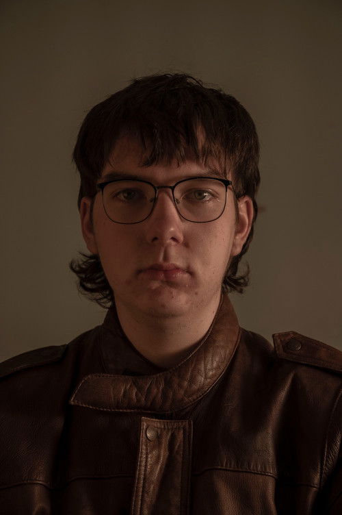 Murray Thomson as Johnny