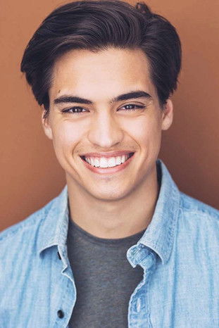 Keith Miller as Zander Jones