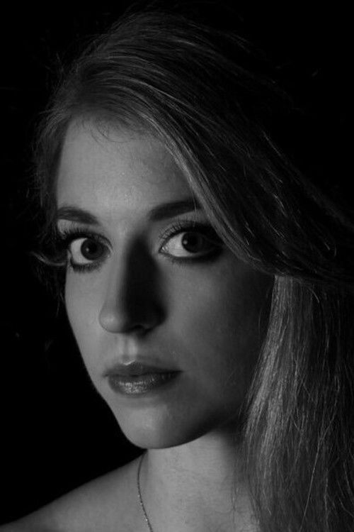 Meaghan Grace Hinkis as Hen