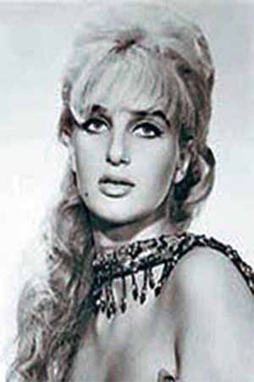 Eva Norvind as Selene