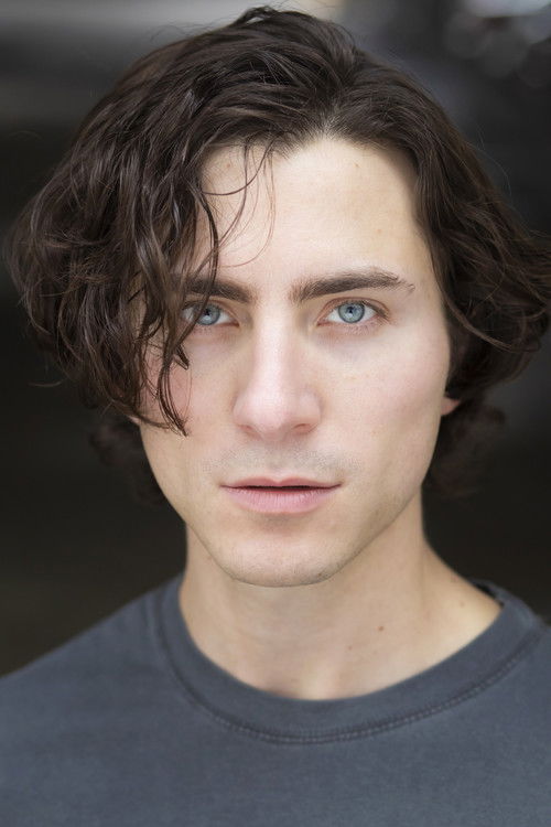 Isaac Josephthal as Justin
