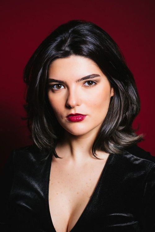 Bárbara Meirelles as Isabel