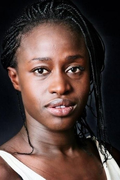 Léontina Fall as Fatou
