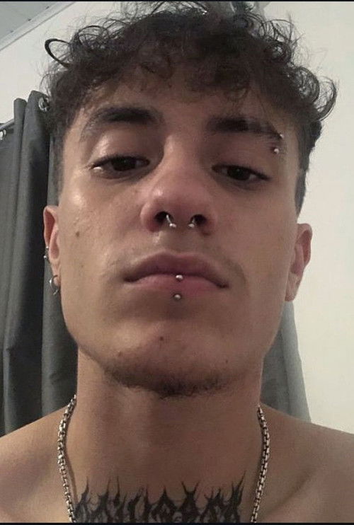 Kieffer Strelow as Garoto