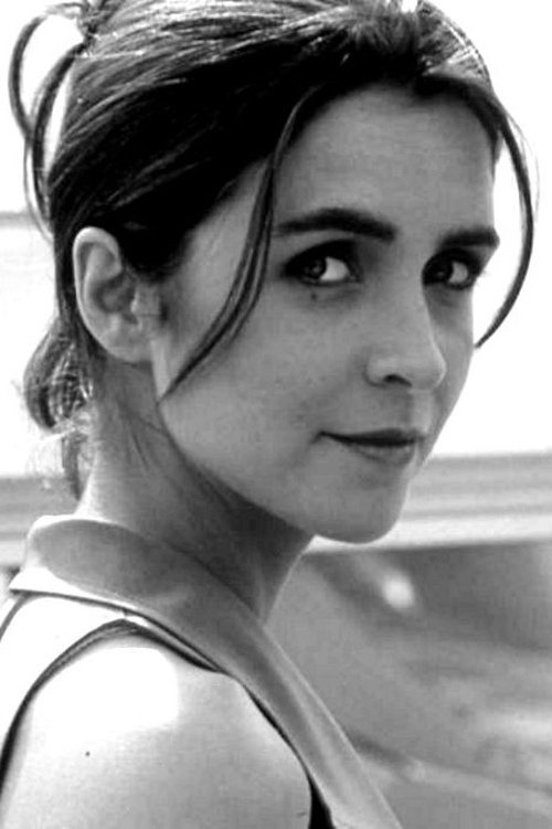 Amélie Pick as Janni
