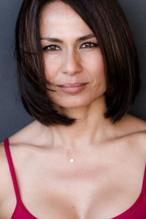 Kimberly Estrada as Lynne