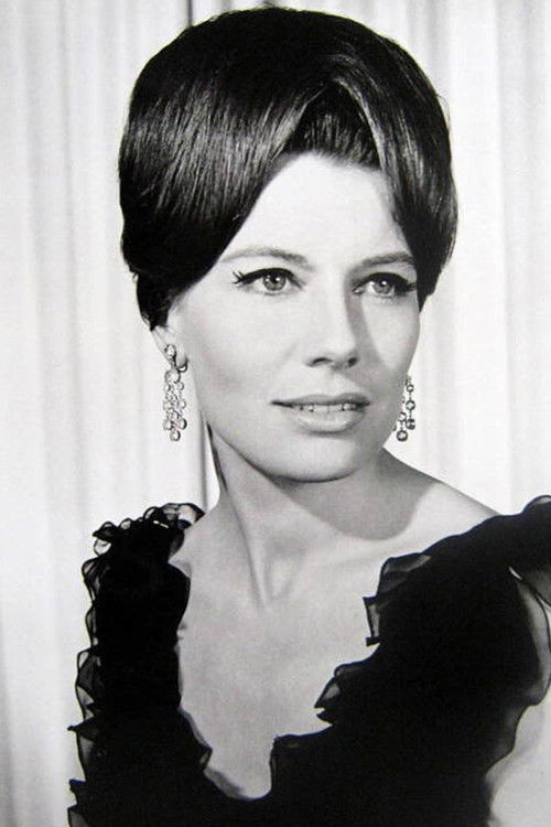 Jacqueline Beer as Monique Souvir