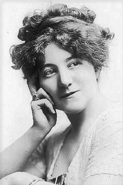 Jessie McAllister as The Temptress