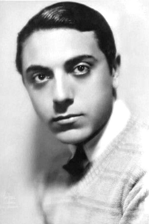 Carlo Schipa as Mario Farello (as Carlos Schipa)