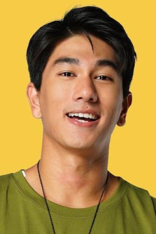 Nikko Natividad as Macky