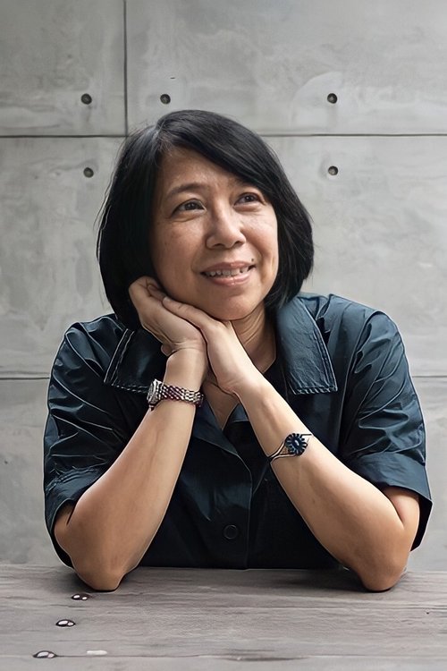 Pimpaka Towira as Mary's Mom