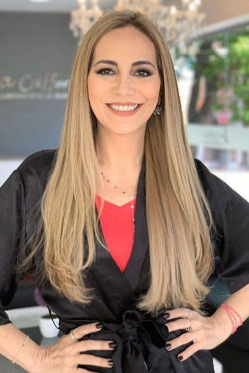 Clara Franco as Mollo