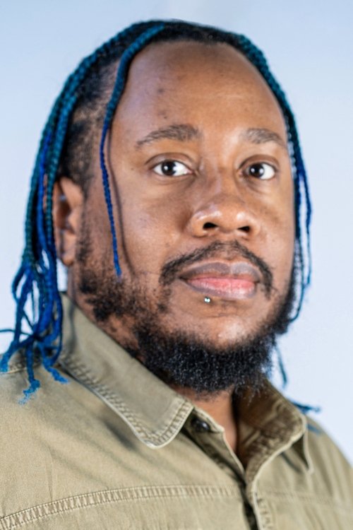 Rob Phoenix as Marvin