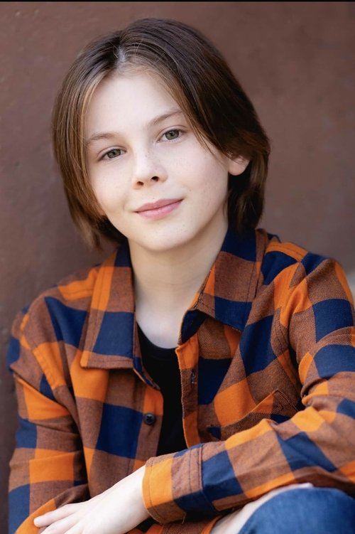 Logan Pierce as Garrett
