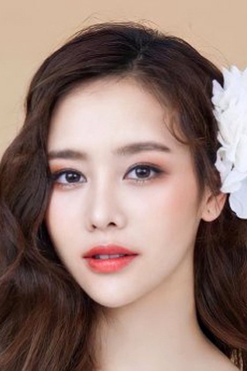 Petei Hokari as Model