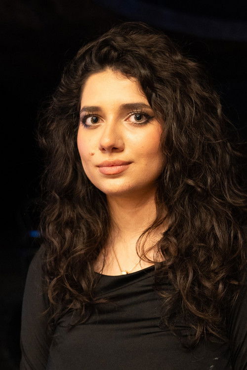 Katrin Virágová as dievča z publika "Povstanie"