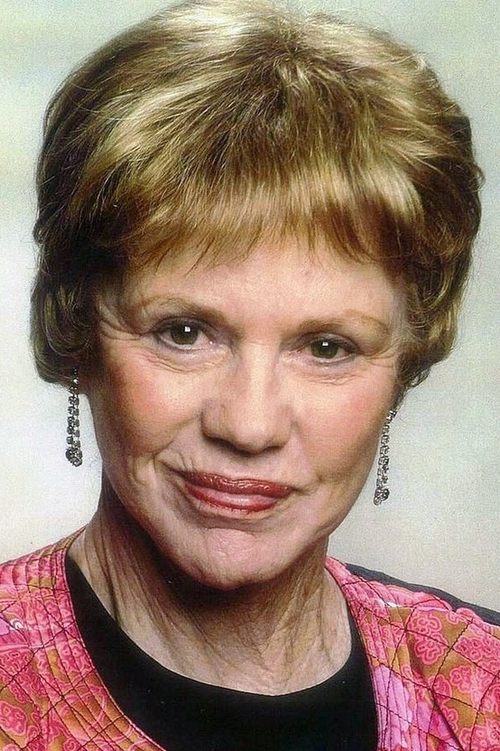 Gwen Van Dam as Gwen