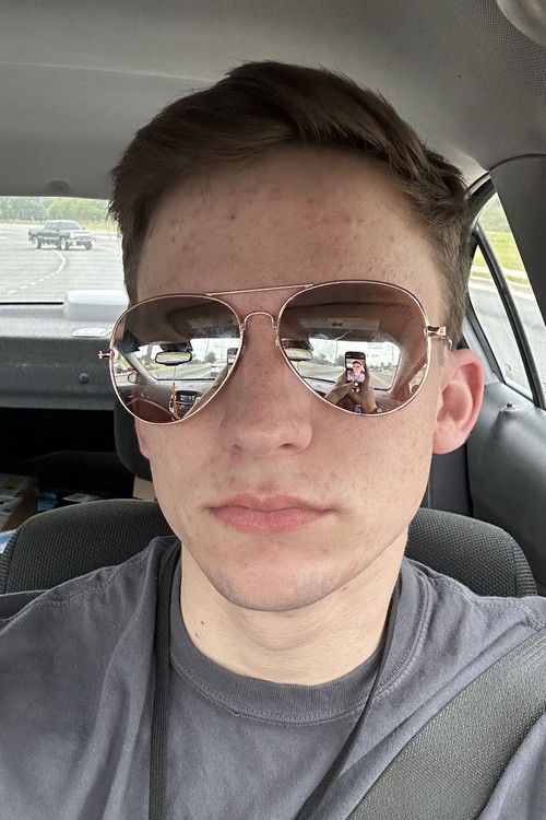 Andrew Trimble as Robotron