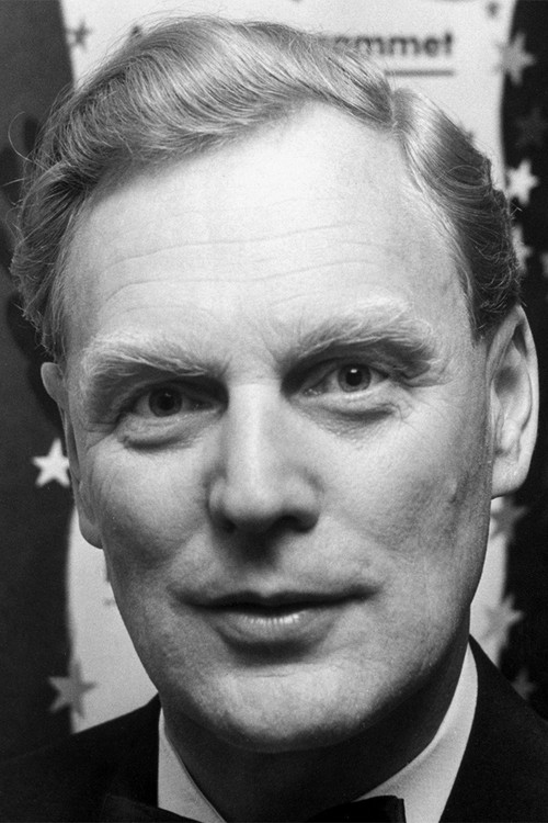 Eskil Eckert-Lundin as Orchestrator at the theatre