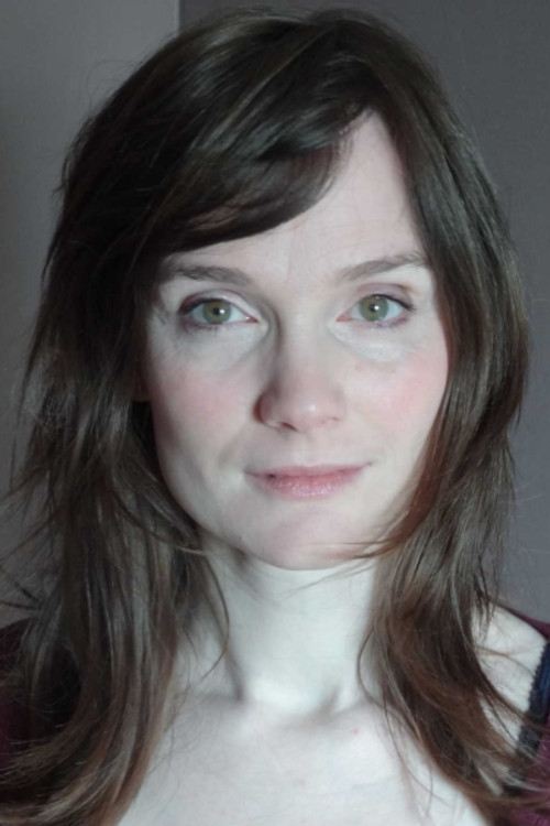 Anne-Pascale Clairembourg as Victoire's Mother