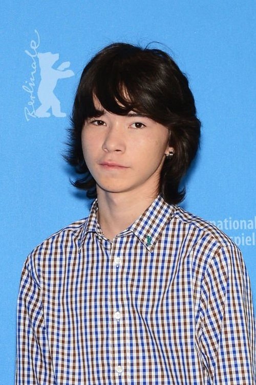 Timur Aidarbekov as Aslan