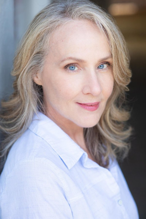 Celeste Marcone as Elliana