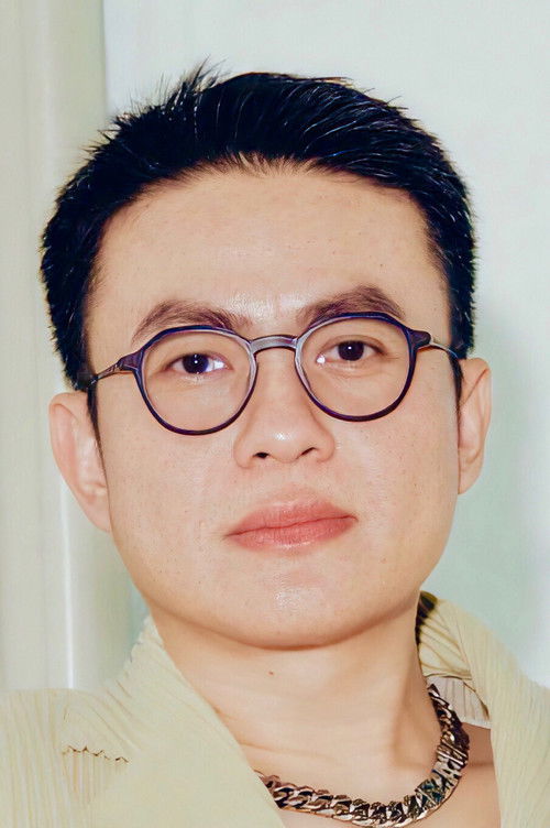 Kittiphak Thongauam as Tuktik