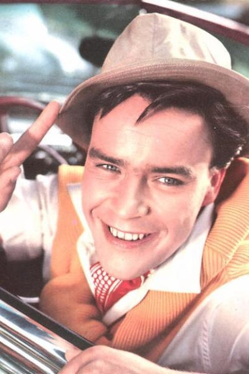 Michael Cramer as Nelken-Frank Rocco