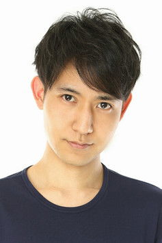 Yuji Murai as Kentarō Habara (voice)