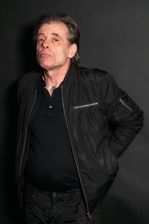 Mex Schlüpfer as Buddy Viktor