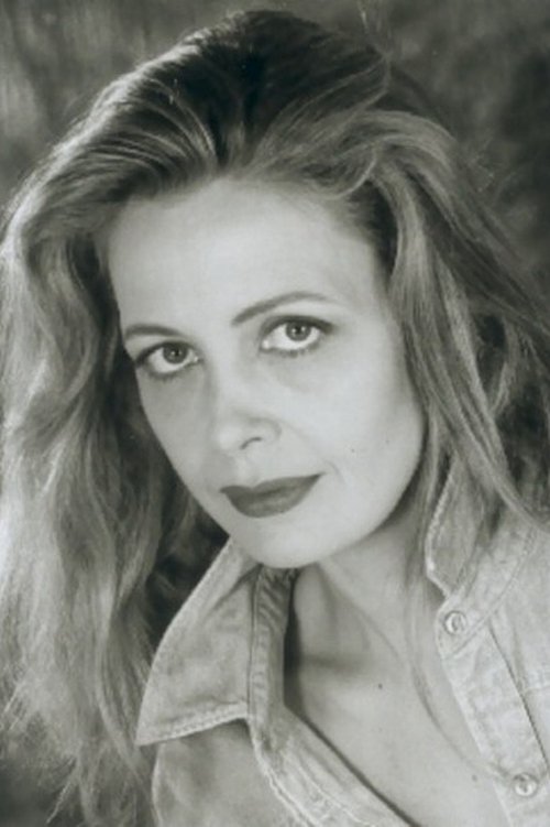 Eloïse Beaune as Eloïse (uncredited)