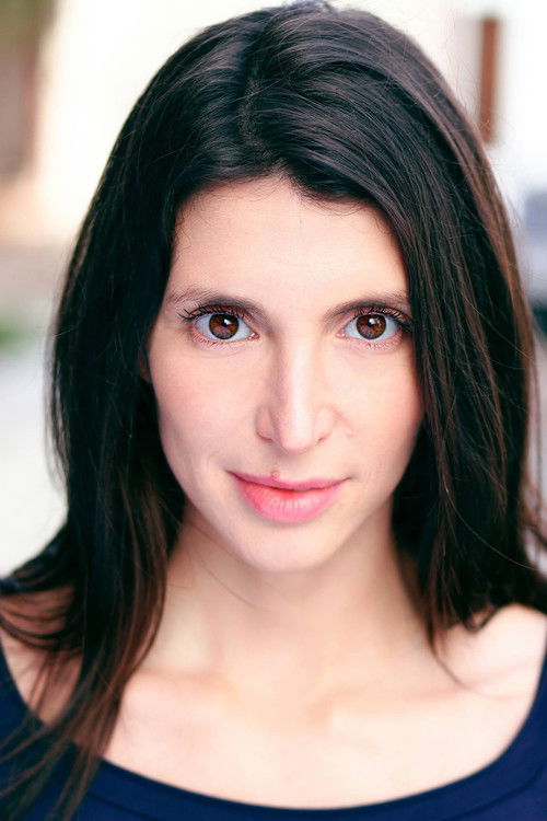 Alexandra Dionelis as Etta