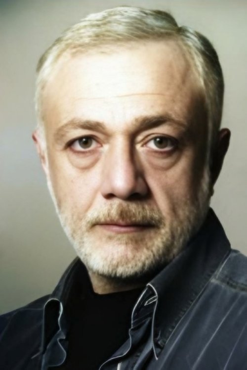 Irakli Apakidze as Сулхан