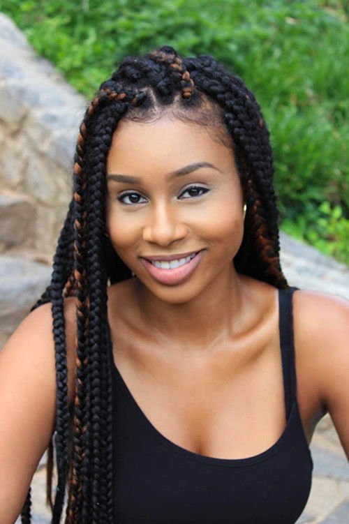 MonaLesa Diamond as Catering Housewife