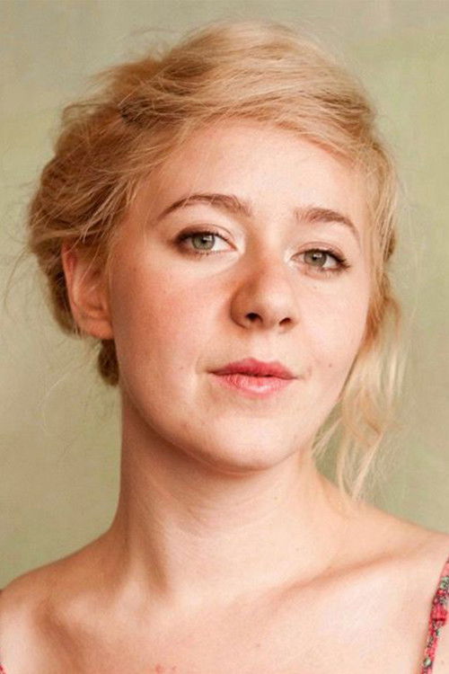 Juno Meinecke as Laura