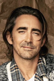 Lee Pace as Bill Stapleton